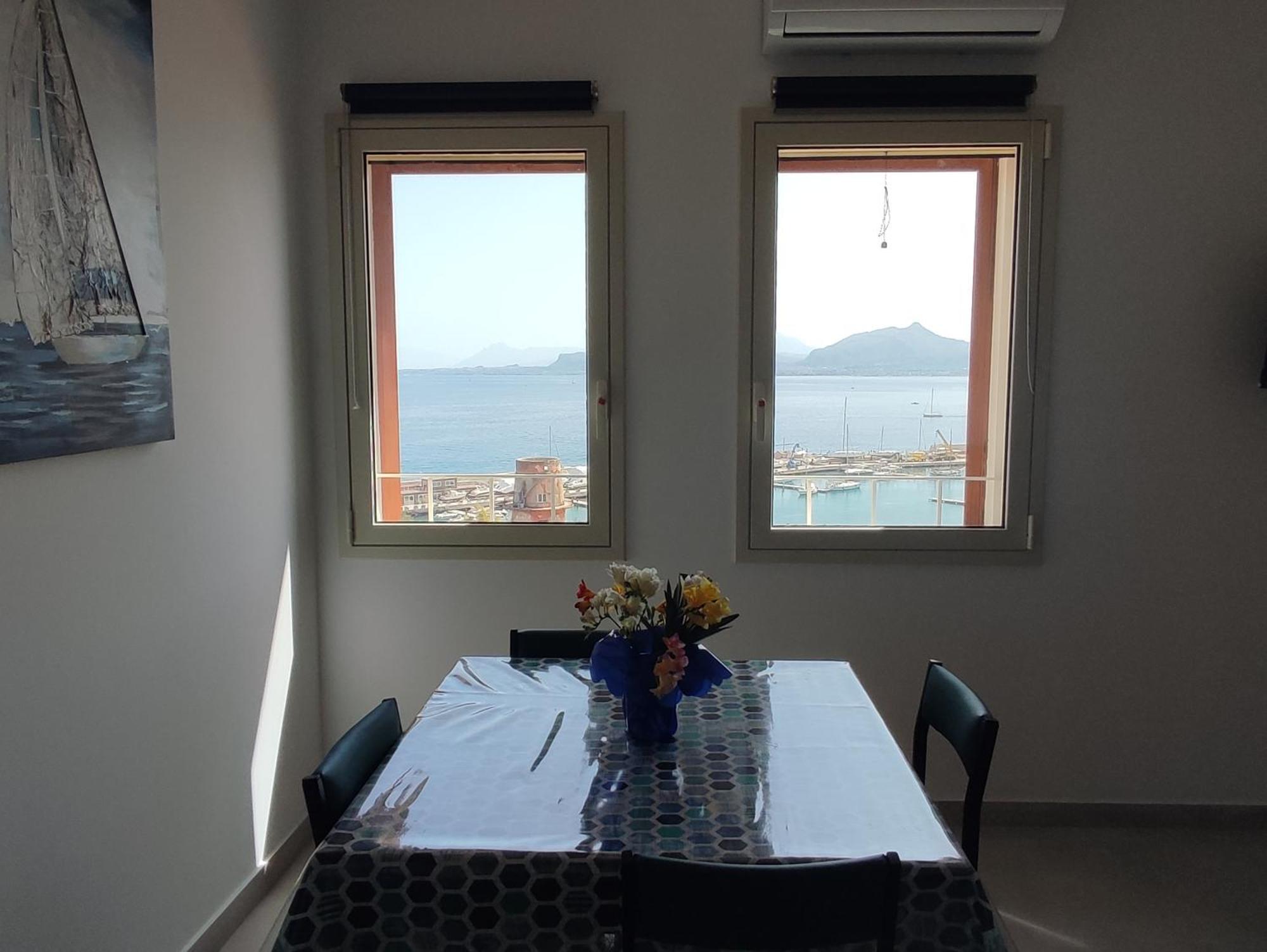 Appartement Rineddahouse Arenella - Vista Mare Panoramica A Palermo Con Parcheggio Privato Extérieur photo