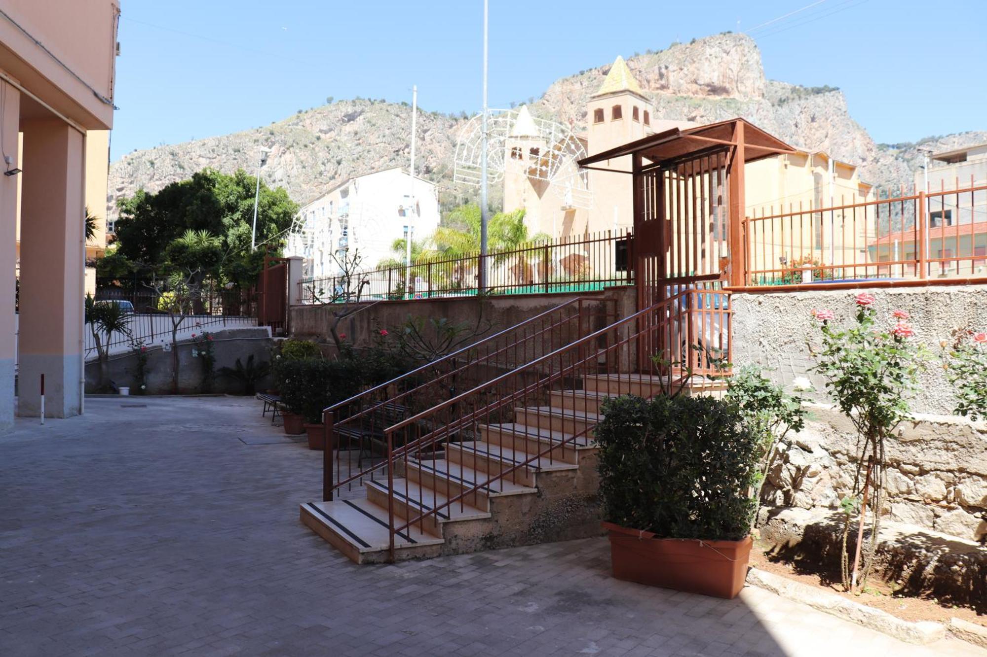Appartement Rineddahouse Arenella - Vista Mare Panoramica A Palermo Con Parcheggio Privato Extérieur photo